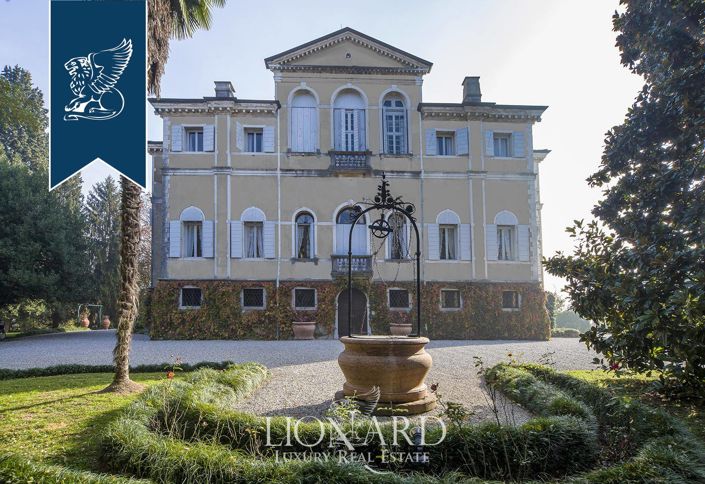 Image No.13-6 Bed Villa for sale