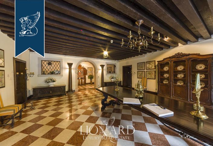 Image No.25-6 Bed Villa for sale