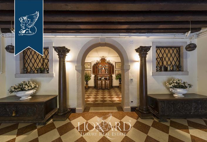 Image No.26-6 Bed Villa for sale