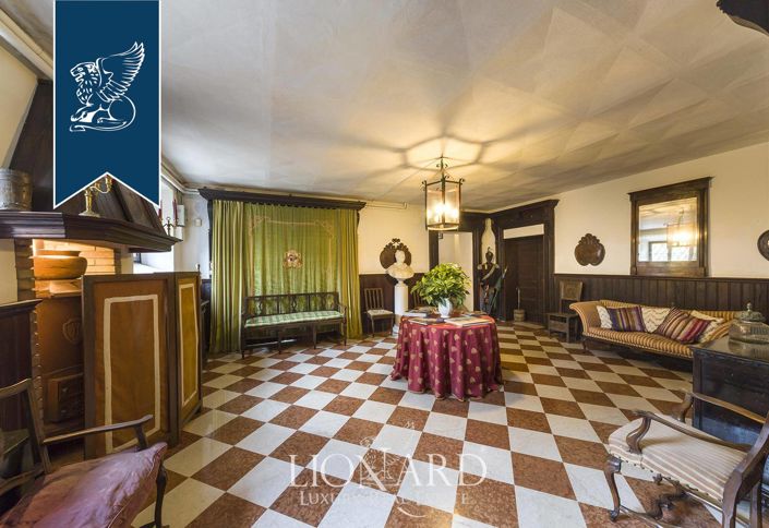 Image No.27-6 Bed Villa for sale