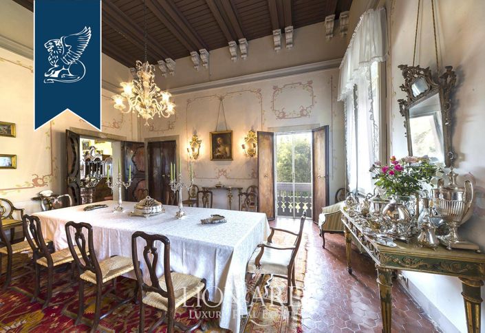 Image No.37-6 Bed Villa for sale
