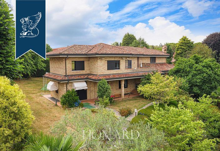 Image No.8-4 Bed Villa for sale