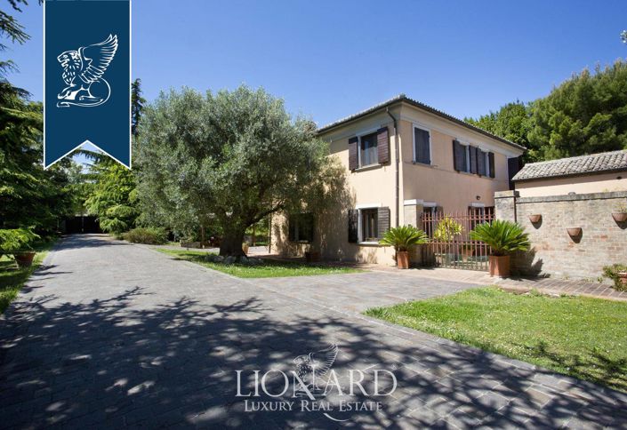 Image No.18-7 Bed Villa for sale