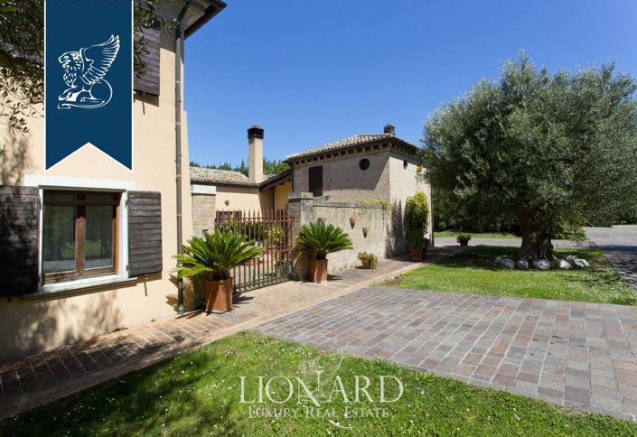 Image No.21-7 Bed Villa for sale