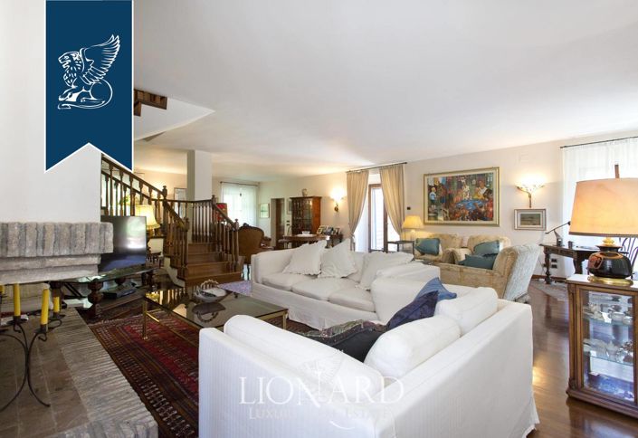 Image No.33-7 Bed Villa for sale