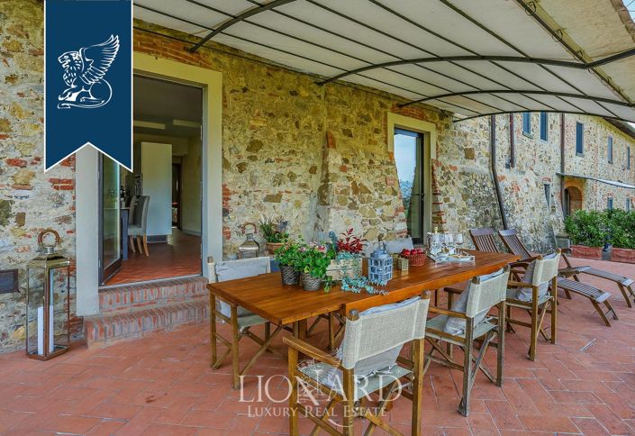 Image No.29-30 Bed Farmhouse for sale