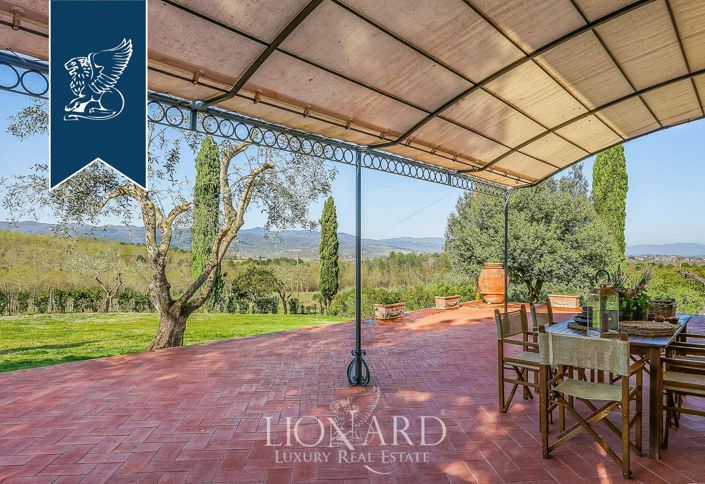 Image No.37-30 Bed Farmhouse for sale