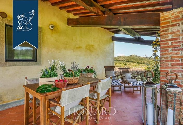Image No.40-30 Bed Farmhouse for sale