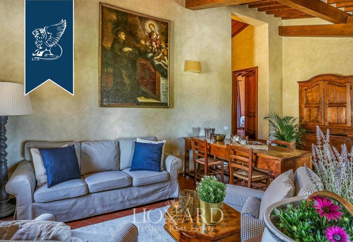 Image No.60-30 Bed Farmhouse for sale