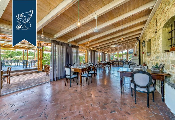 Image No.20-10 Bed Country House for sale