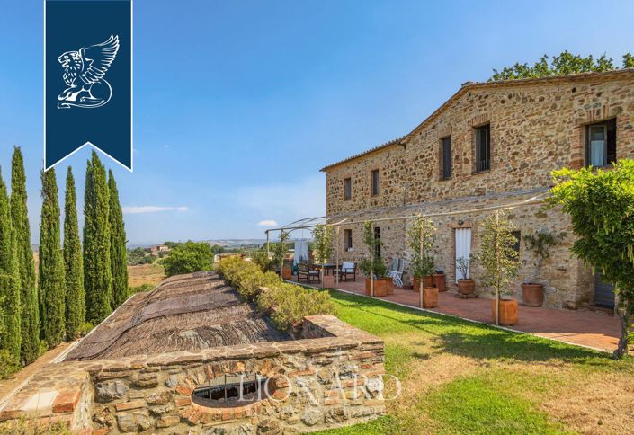 Image No.6-Ferme de 9 chambres à vendre à Montalcino