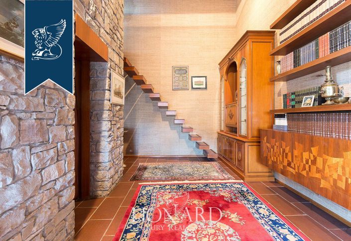 Image No.36-7 Bed Villa for sale