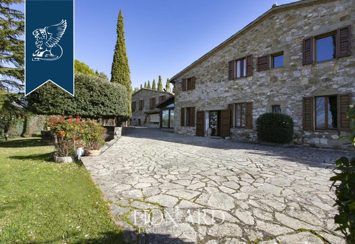 Image No.19-13 Bed Hotel for sale