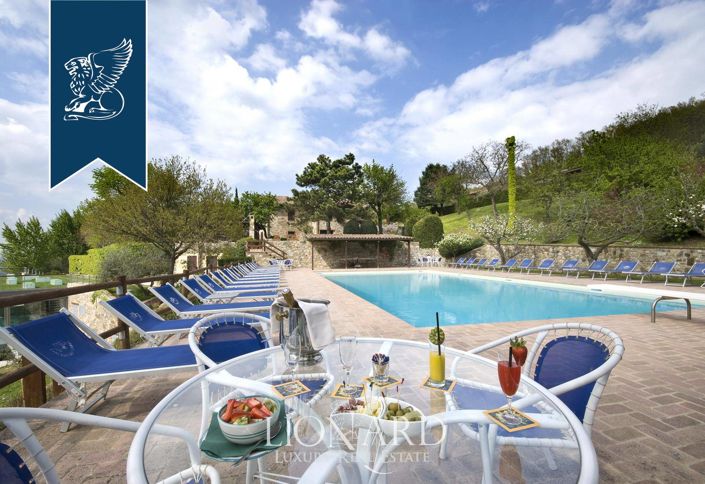 Image No.7-13 Bed Hotel for sale