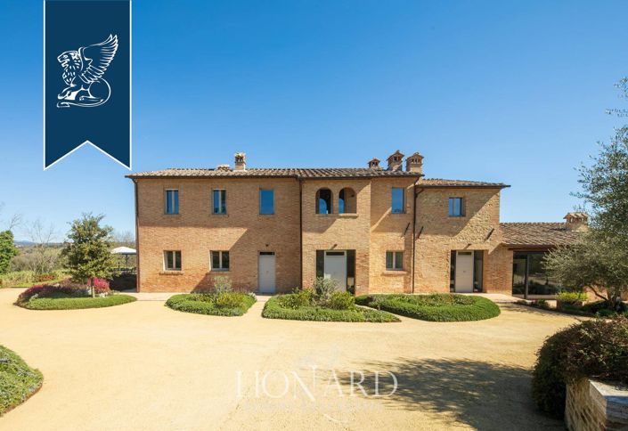 Image No.19-Villa de 8 chambres à vendre à Siena