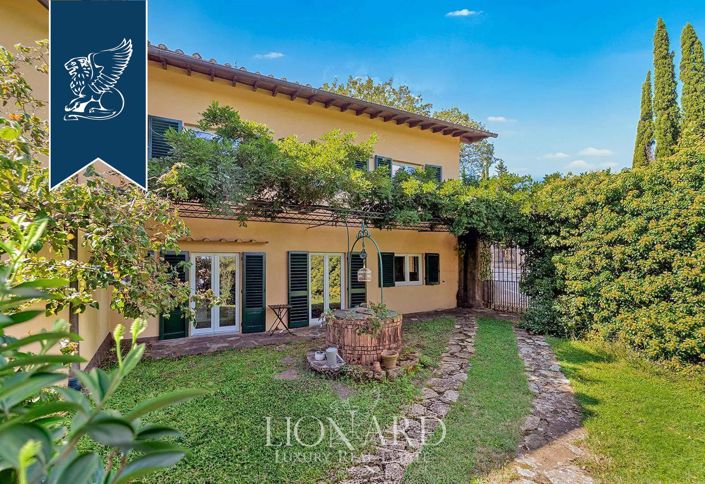 Image No.2-5 Bed Villa for sale