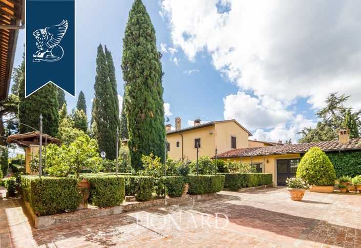 Image No.55-9 Bed Villa for sale