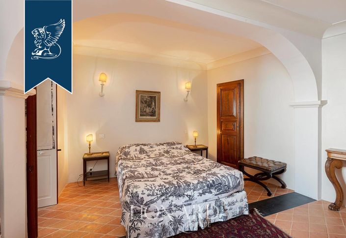 Image No.60-Villa de 7 chambres à vendre à Italie