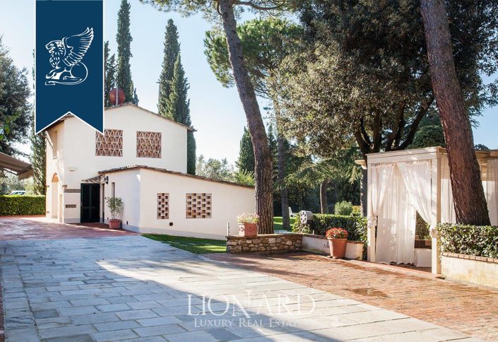 Image No.26-24 Bed Villa for sale