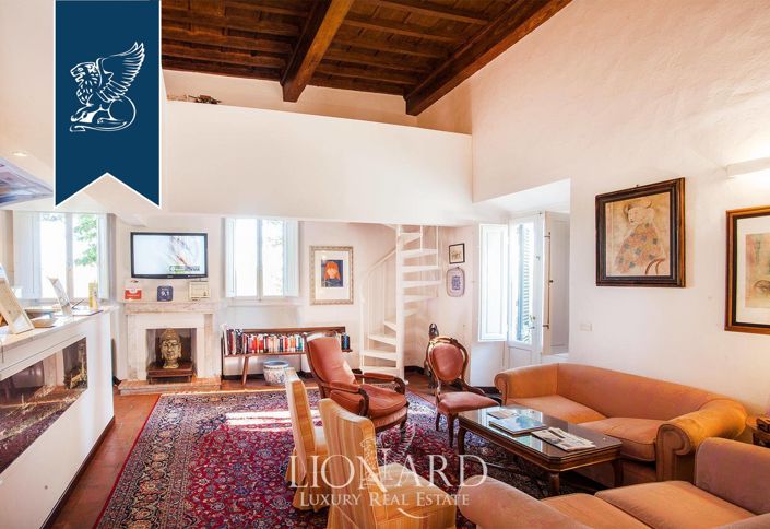 Image No.36-24 Bed Villa for sale