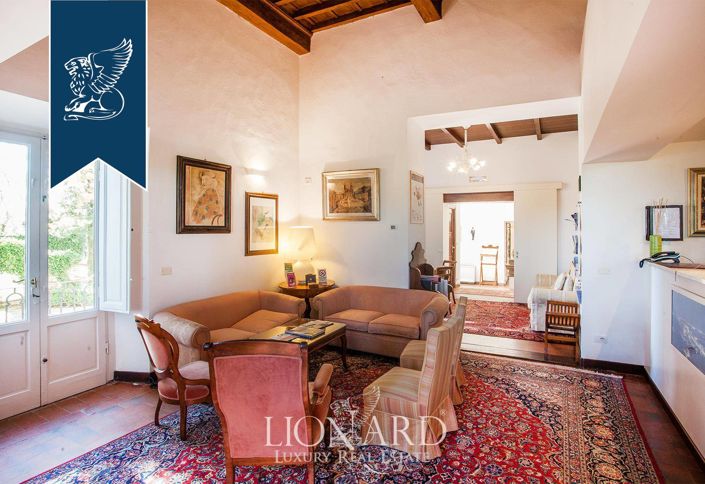 Image No.37-24 Bed Villa for sale
