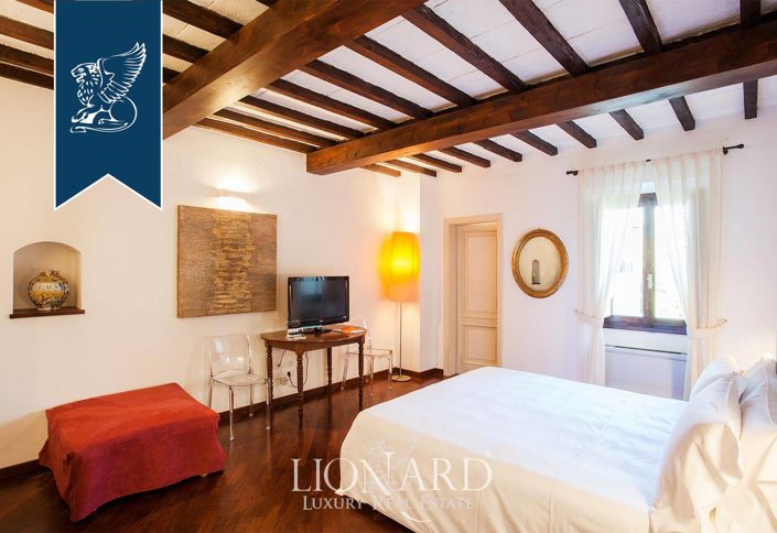 Image No.43-24 Bed Villa for sale