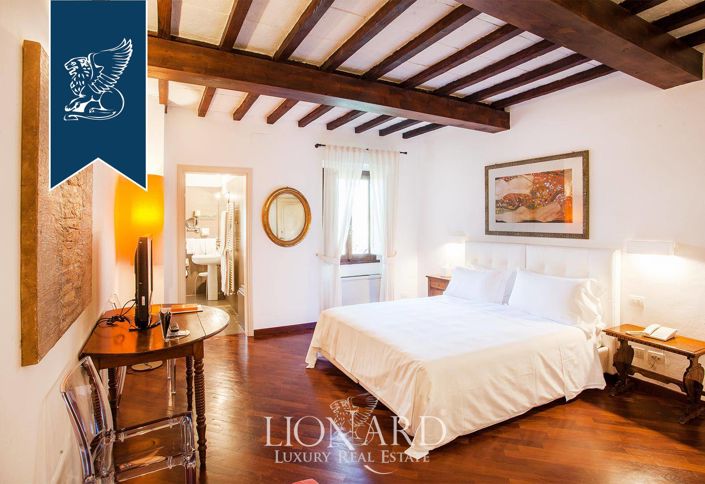 Image No.44-24 Bed Villa for sale