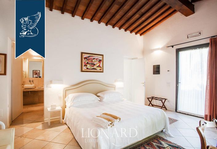 Image No.46-24 Bed Villa for sale