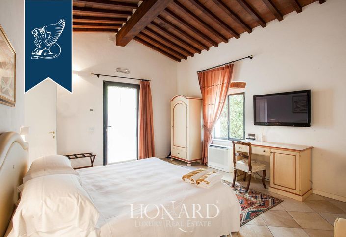 Image No.47-24 Bed Villa for sale