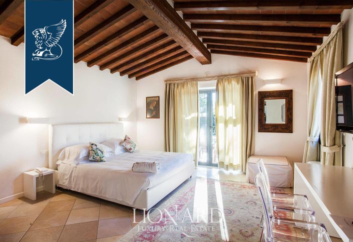 Image No.48-24 Bed Villa for sale