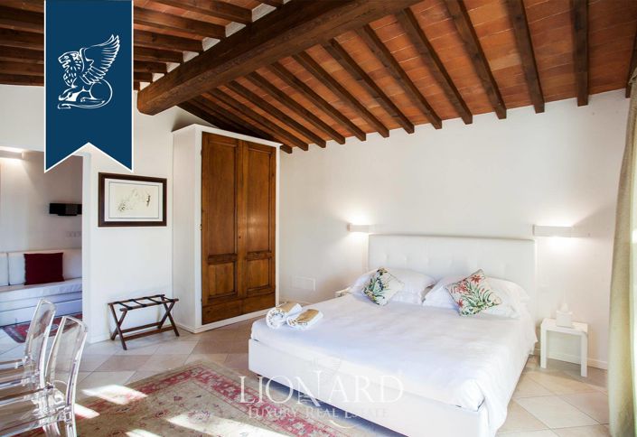 Image No.50-24 Bed Villa for sale