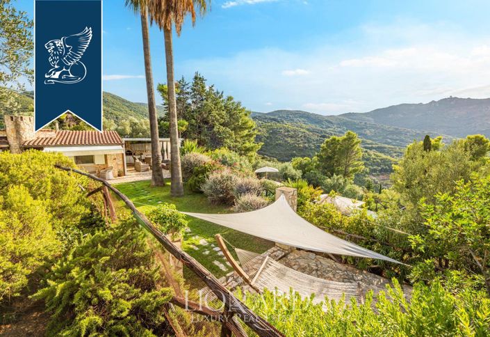Image No.16-5 Bed Villa for sale