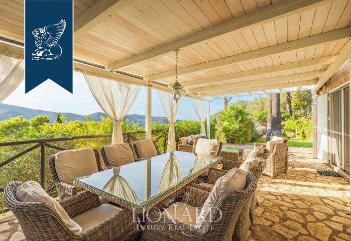 Image No.19-5 Bed Villa for sale