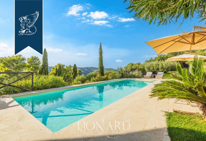 Image No.8-5 Bed Villa for sale