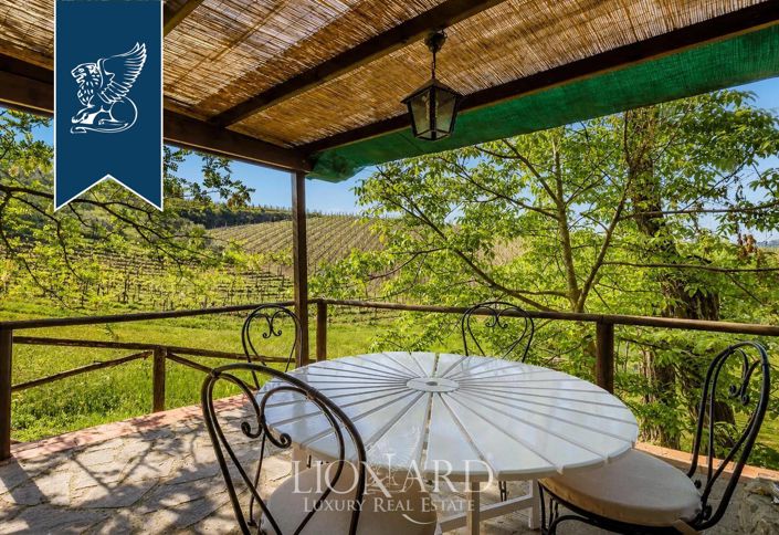 Image No.13-14 Bed Farmhouse for sale