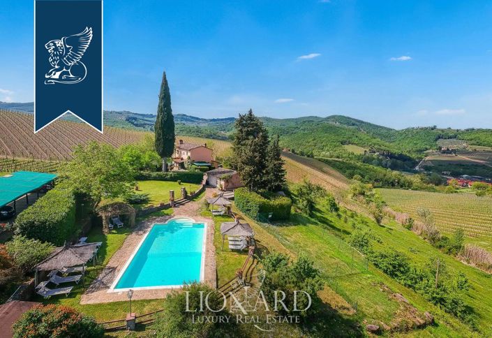 Image No.3-14 Bed Farmhouse for sale