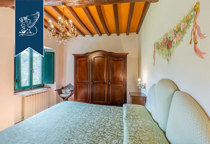 Image No.40-14 Bed Farmhouse for sale
