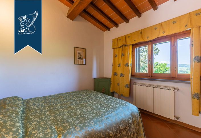 Image No.43-14 Bed Farmhouse for sale
