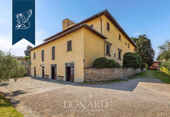 Image No.20-10 Bed Villa for sale