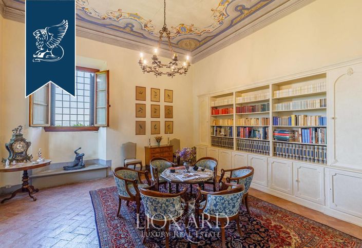 Image No.44-10 Bed Villa for sale