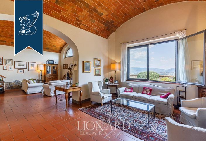 Image No.50-10 Bed Villa for sale