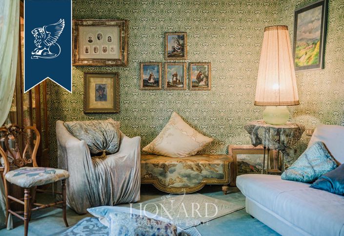 Image No.21-7 Bed Country House for sale