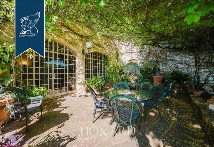 Image No.8-7 Bed Country House for sale