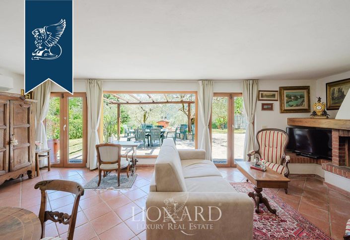 Image No.12-7 Bed Villa for sale