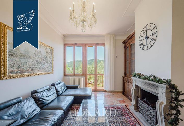 Image No.18-7 Bed Villa for sale