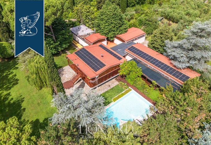 Image No.2-6 Bed Villa for sale