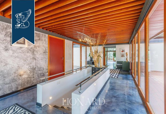 Image No.32-6 Bed Villa for sale