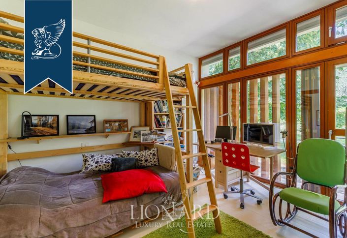 Image No.38-6 Bed Villa for sale