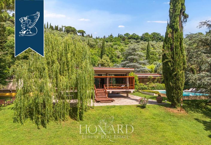 Image No.4-6 Bed Villa for sale