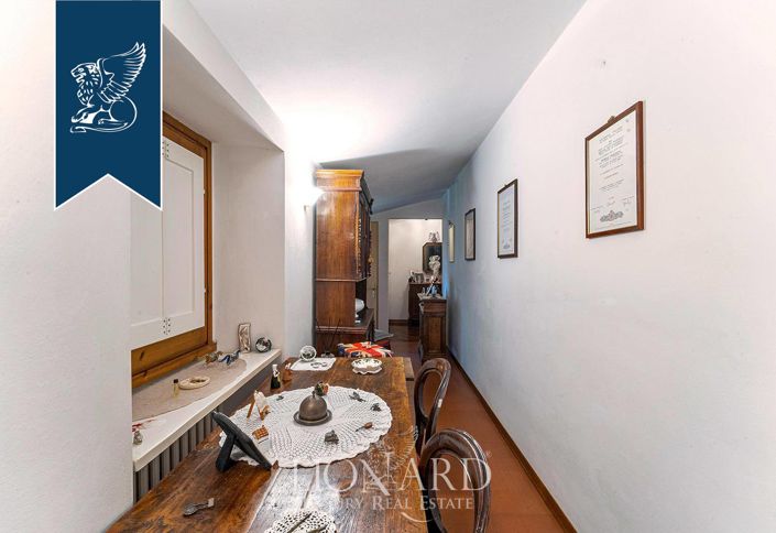 Image No.27-5 Bed Villa for sale